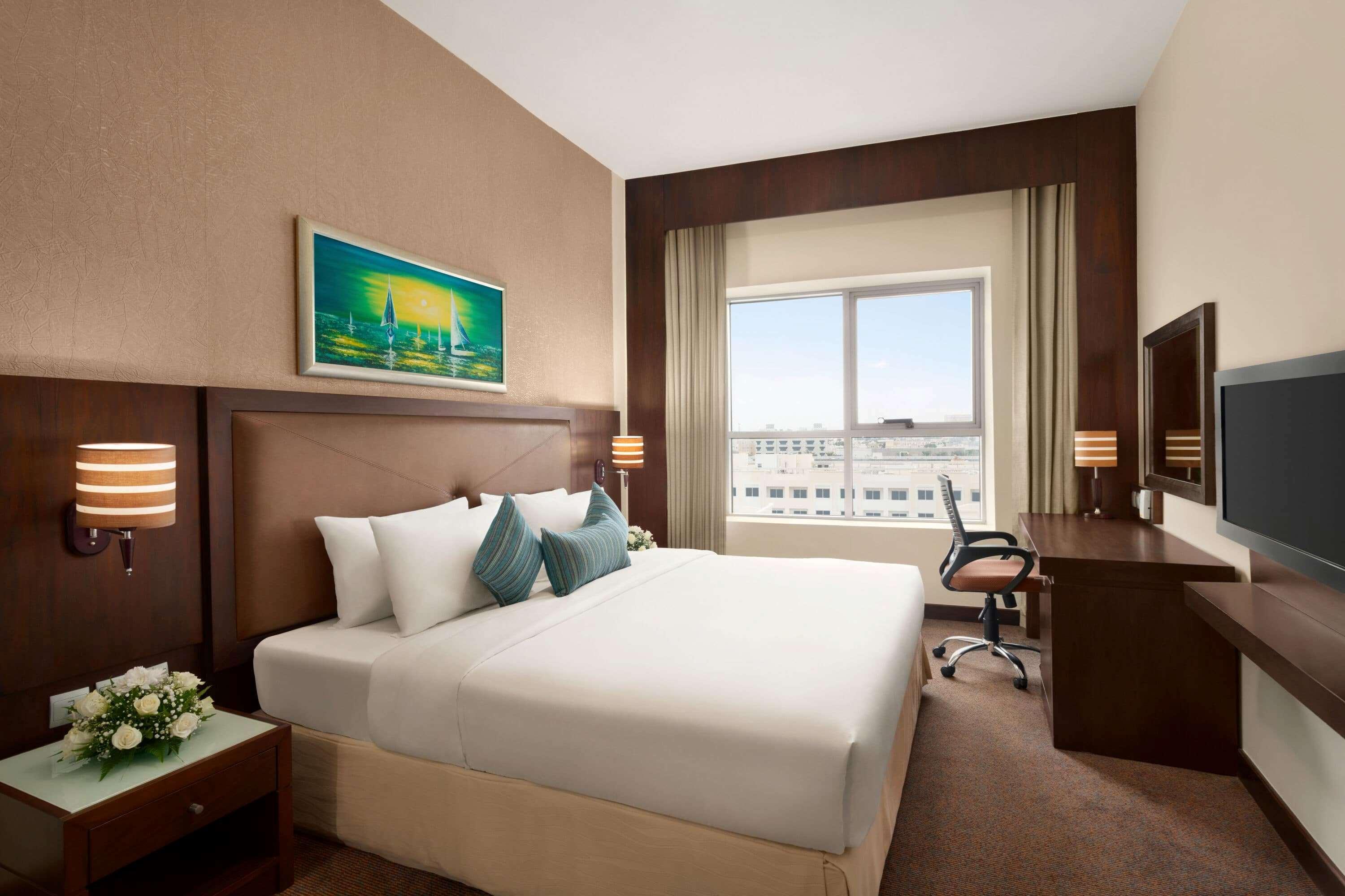 Ramada By Wyndham Deira होटल Dubai